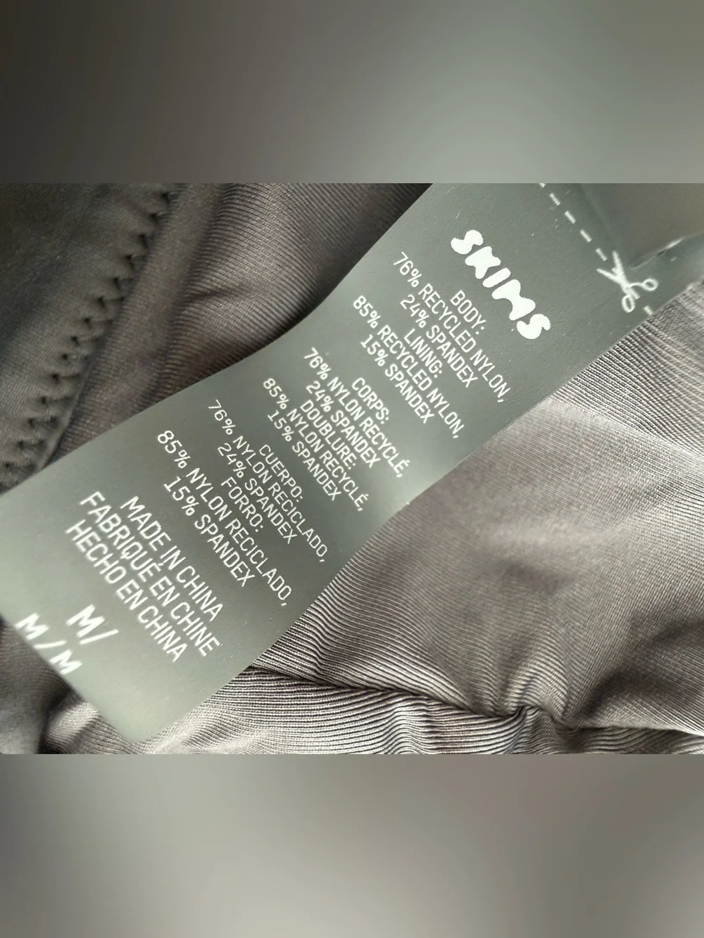SKIMS Signature Swim Plunge Bikini Top Gunmetal Medium